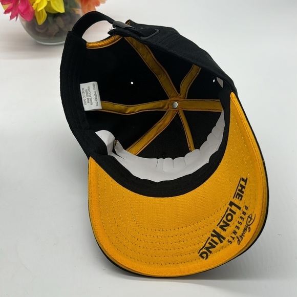 Lion King Black Yellow Baseball Hat Adjustable HT6316 - Picture 4 of 4